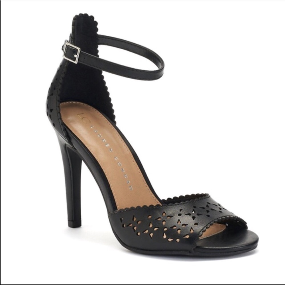 LC Lauren Conrad Black Streamer Sandals Heels 7.5